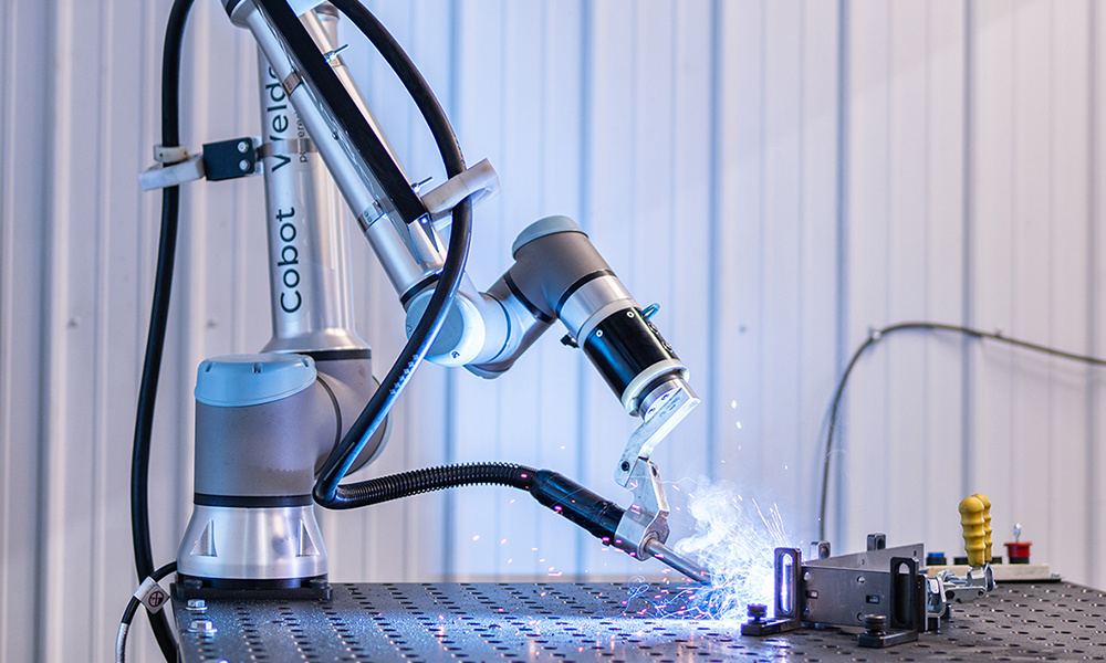 Hirebotics-Cobot-Welder