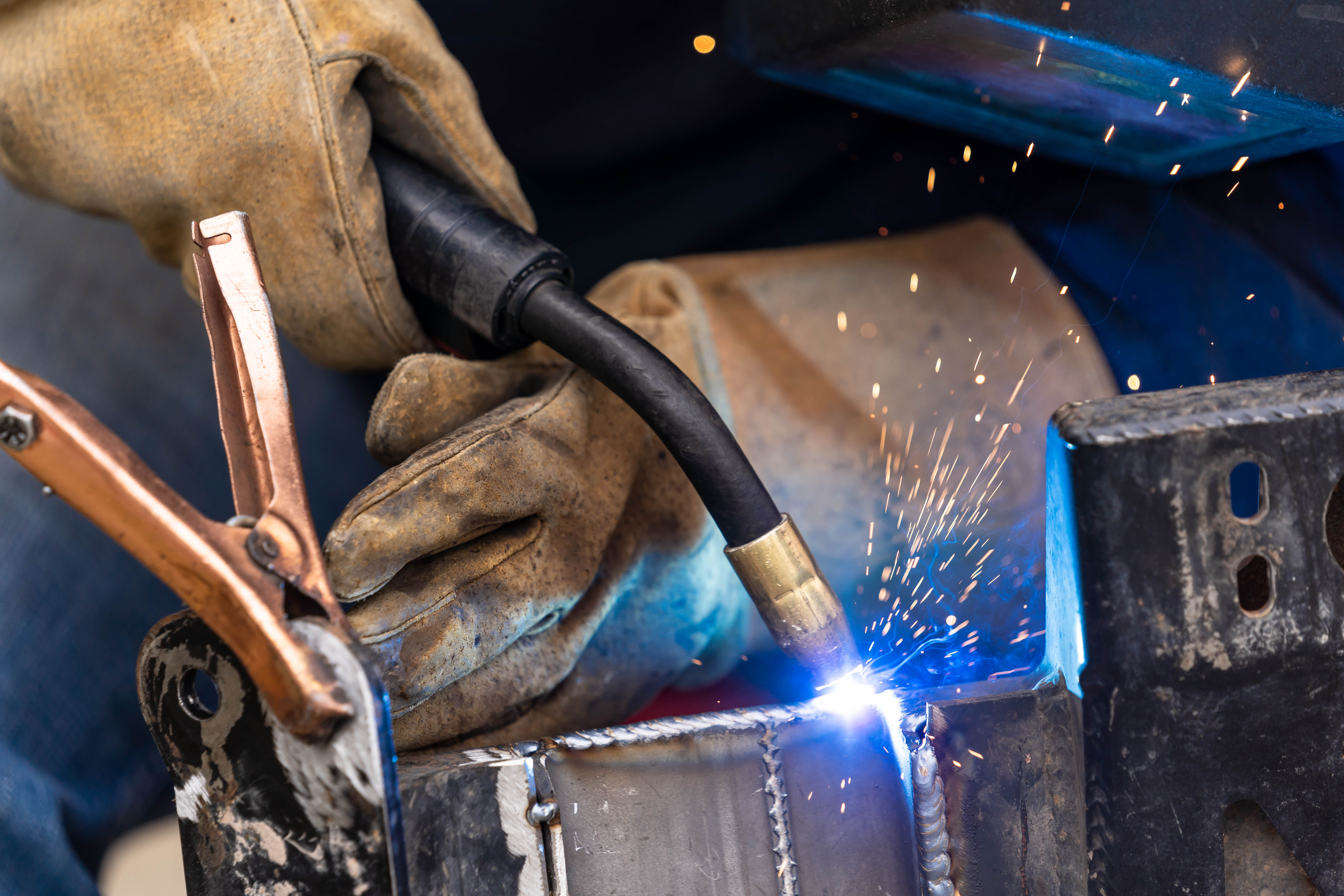 15 Types Of Welding Processes With Their Advantages And Limitations   Shutterstock 1356558800 